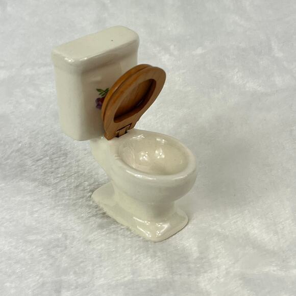 Miniature Porcelain Dollhouse Bathroom Set Sink Toilet Tub Floral 1:12 Scale - Picture 9 of 13